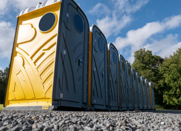 Best Standard Portable Toilet Rental  in Clarksville, VA